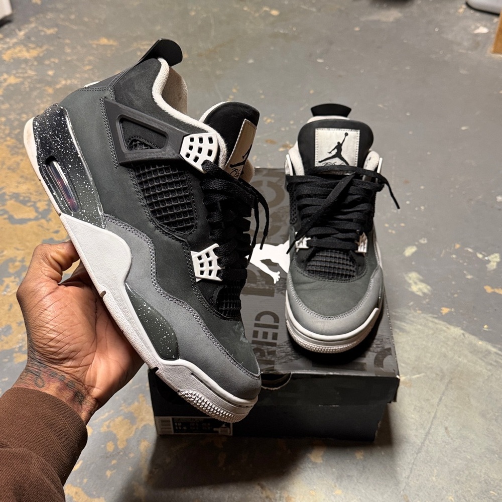 Jordan 4